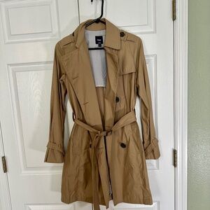 Gap Women's Tan Trench Coat Size Small
